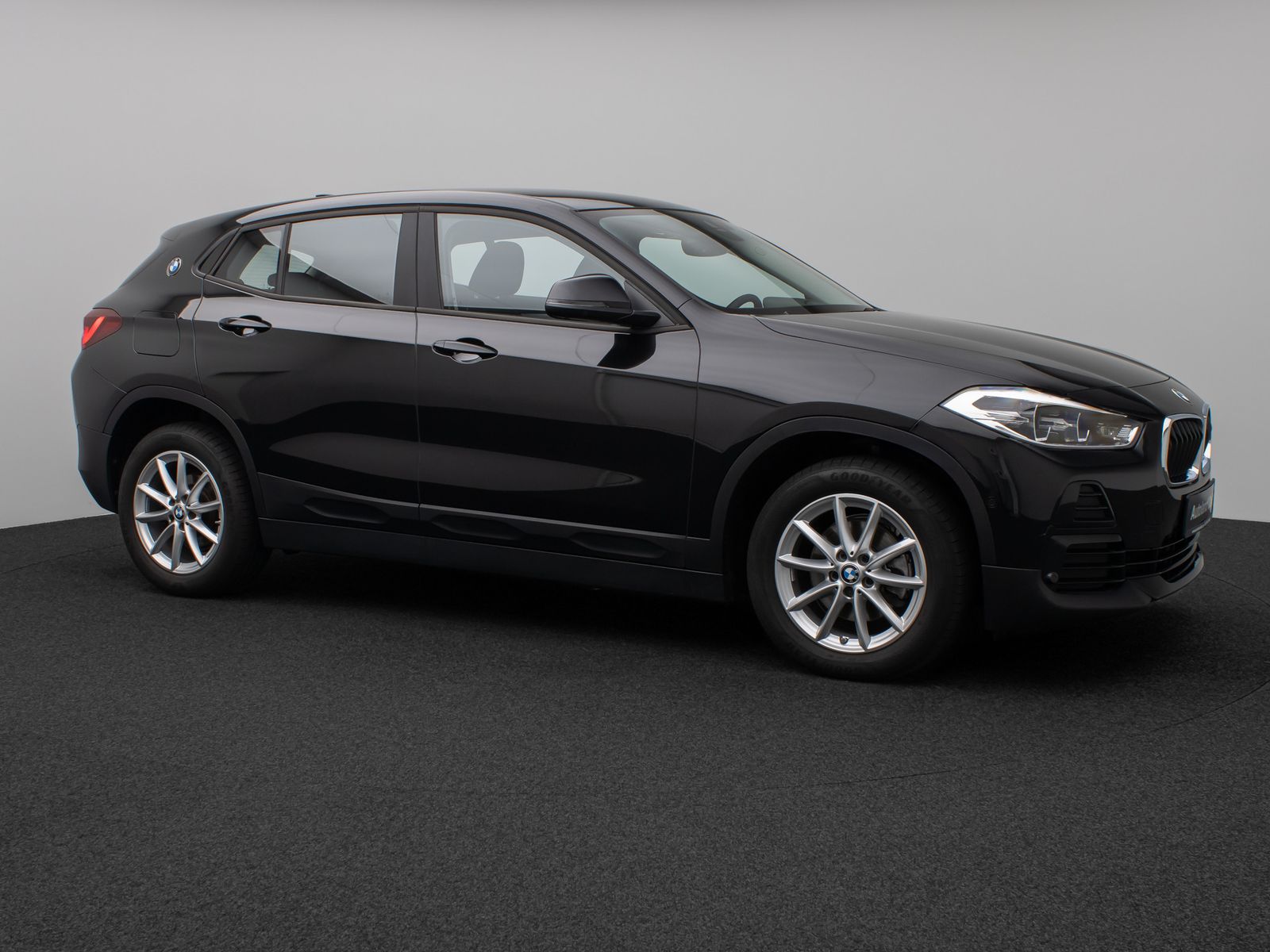 Fahrzeugabbildung BMW X2 sD18i Parkassistent DAB Navigation Lordos LED