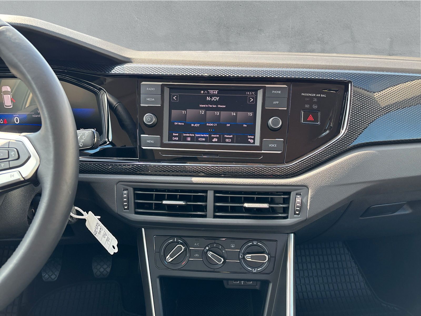 Fahrzeugabbildung Volkswagen Polo Life 1.0 TSI PDC App-Connect LED