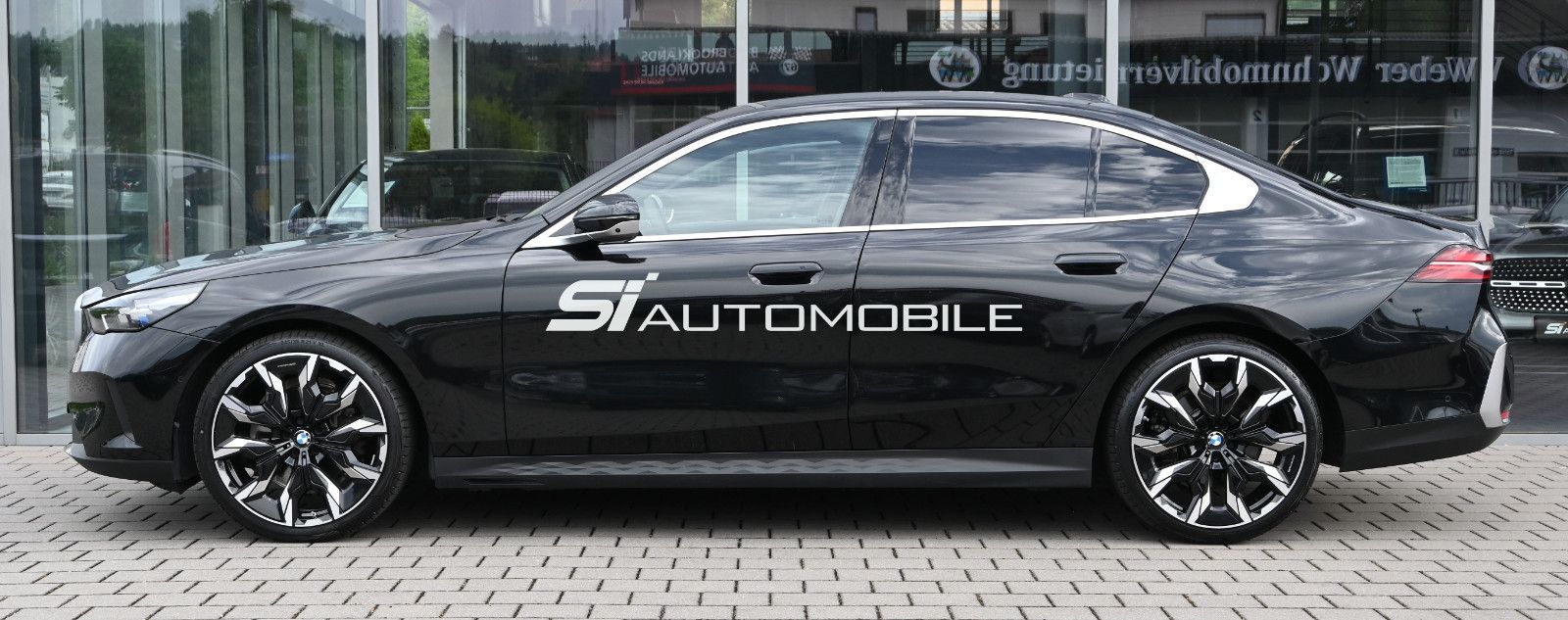 Fahrzeugabbildung BMW 520d xDr. °UVP 88.830€°MERINO°PANO°STHZG°360°