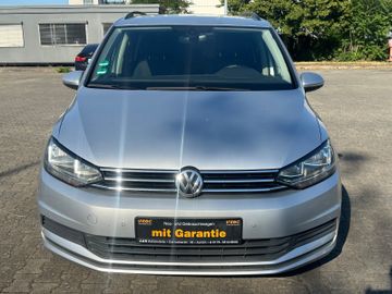 Volkswagen Touran - 8