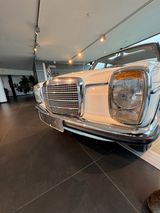 Mercedes-Benz 220 D - Autos aus dem Jahr 1976