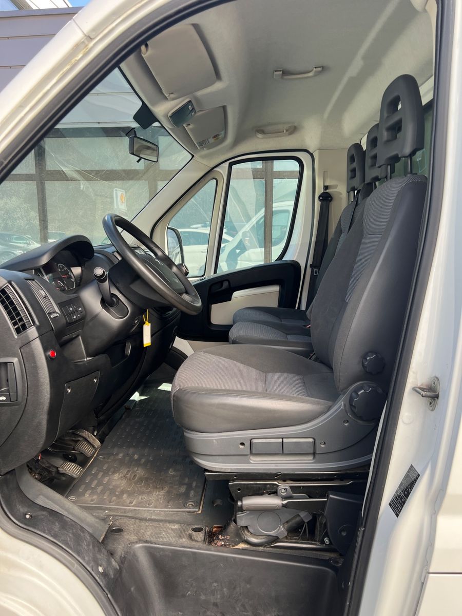 Fahrzeugabbildung Peugeot Boxer Koffer HDi * Hebebühne * bis 3,5t