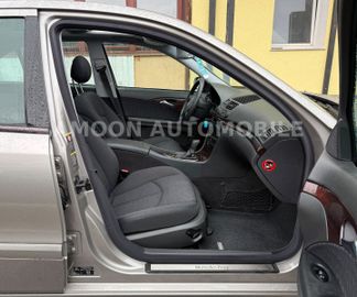 Mercedes E 200 - 12