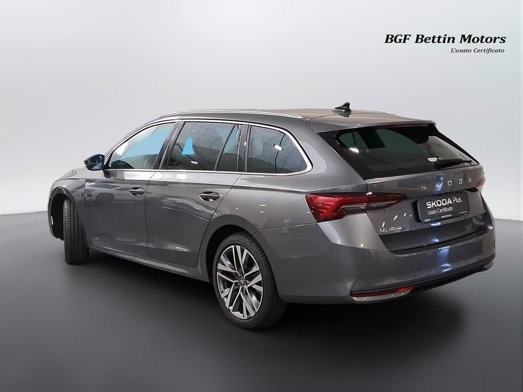 Skoda Octavia Wagon 2.0 tdi Style 150cv dsg imagem 3