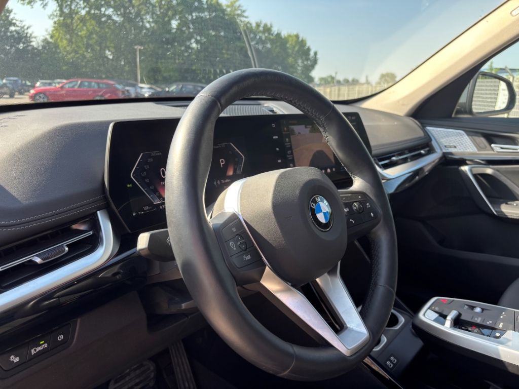 BMW X1 20dsDrive xLine Glasdach AHK el. Har/Kar Navi foto 9