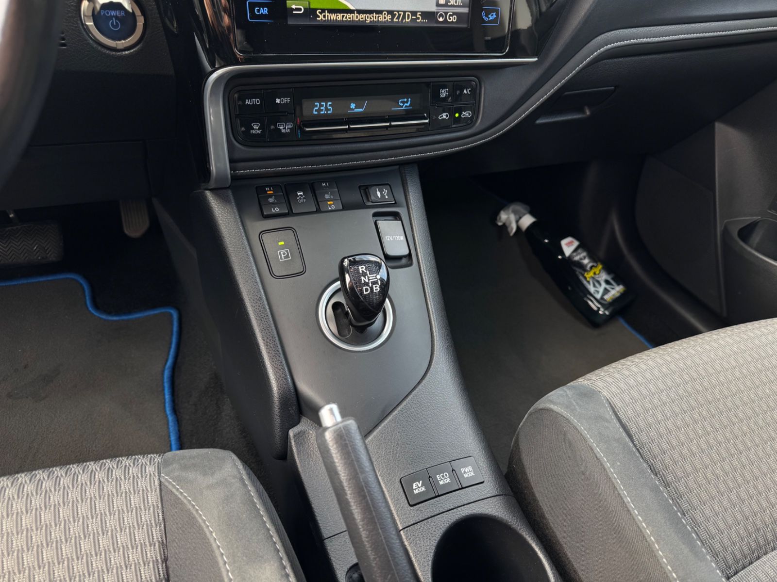 Fahrzeugabbildung Toyota Auris Hybrid Edition-S+*LED*SZH*Kamera*Navi