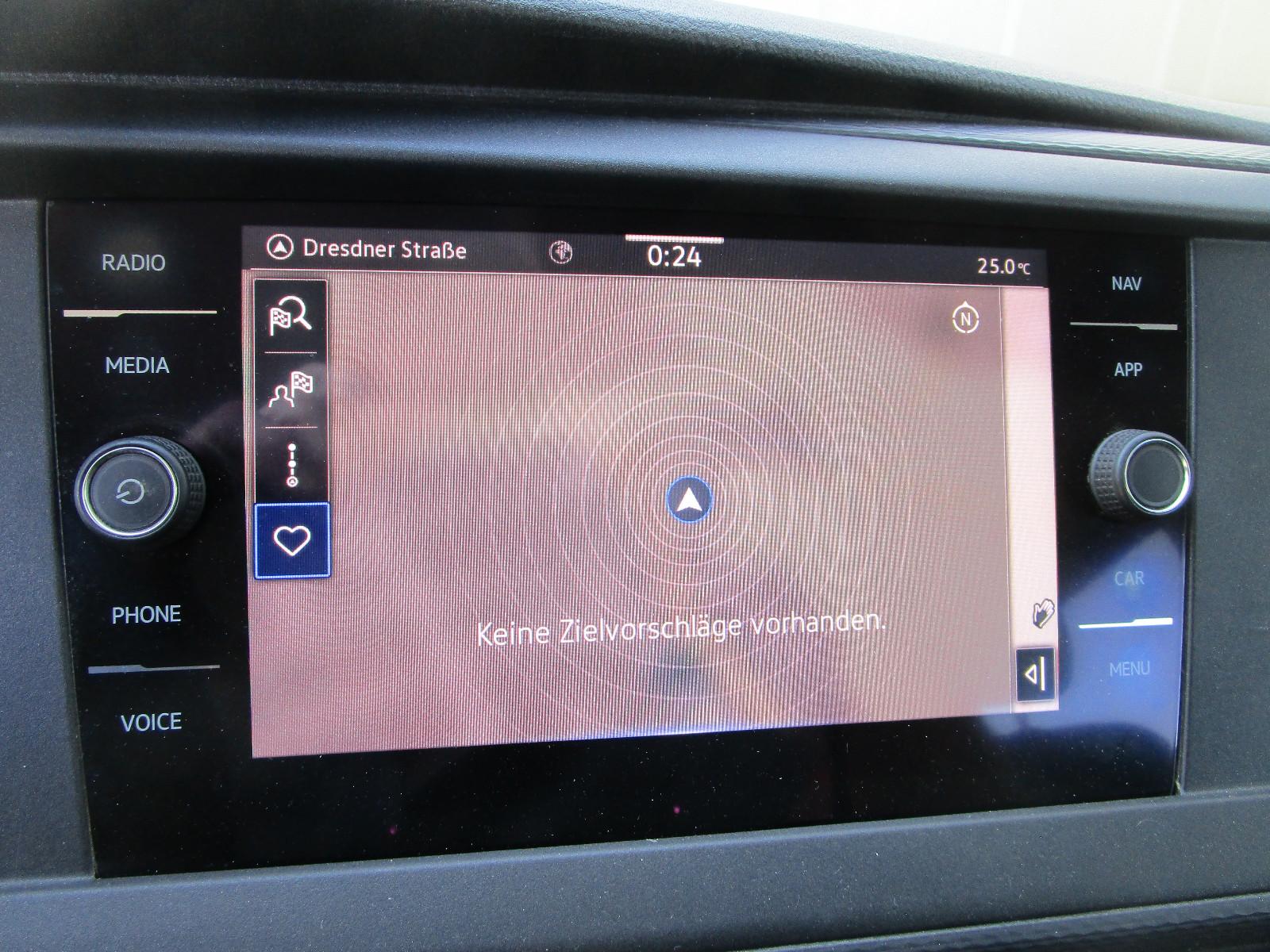 Volkswagen T6.1 TDI*lang+KLIMA+NAVI+8-Sitze+1-Hand*