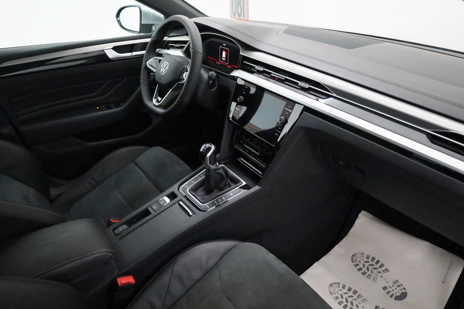 Fahrzeugabbildung Volkswagen Arteon SB R-LINE TLeder,Navi,LED,Panorama,el.AHK