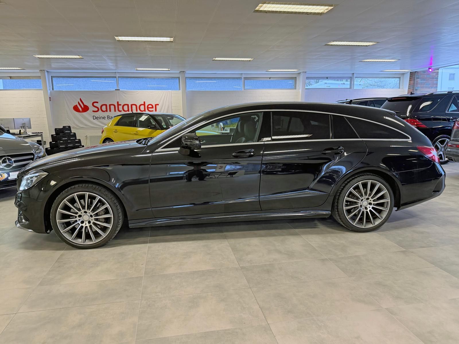 Fahrzeugabbildung Mercedes-Benz CLS 350d AMG/9G/4MATIC/DISTRO/PANO/360°/ILS/RCAM