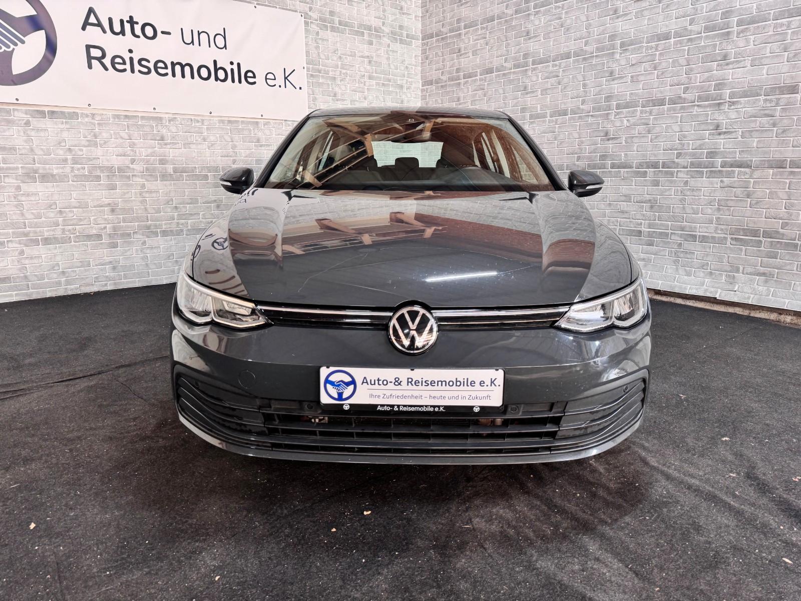 Volkswagen Golf VIII Lim. 2.0 TDI Life/LED/AMBIENTE/CARPLAY