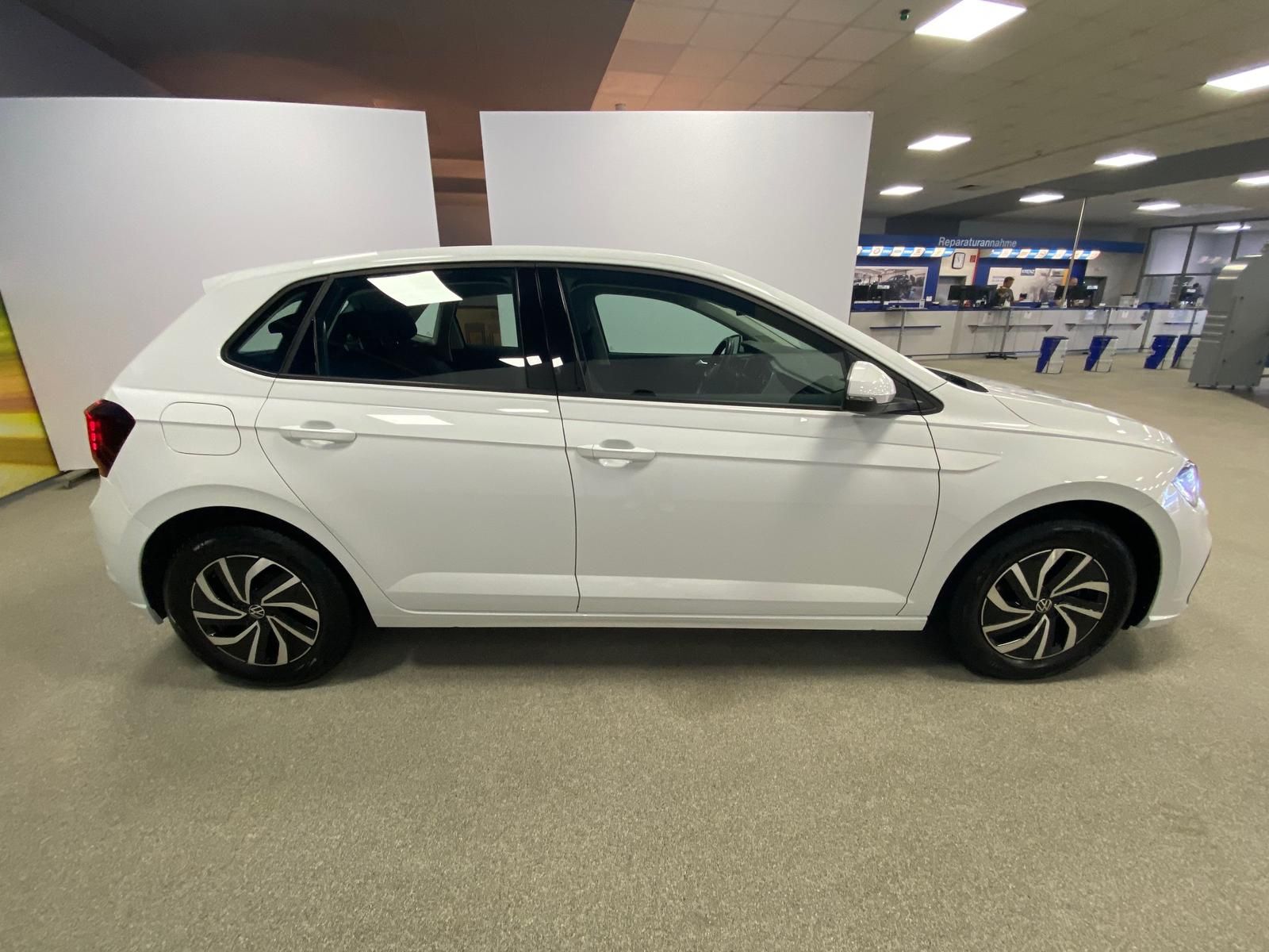 Fahrzeugabbildung Volkswagen Polo 1.0 TSI Life APP+KLIMA+KAMERA+PDC+SITZHEI++