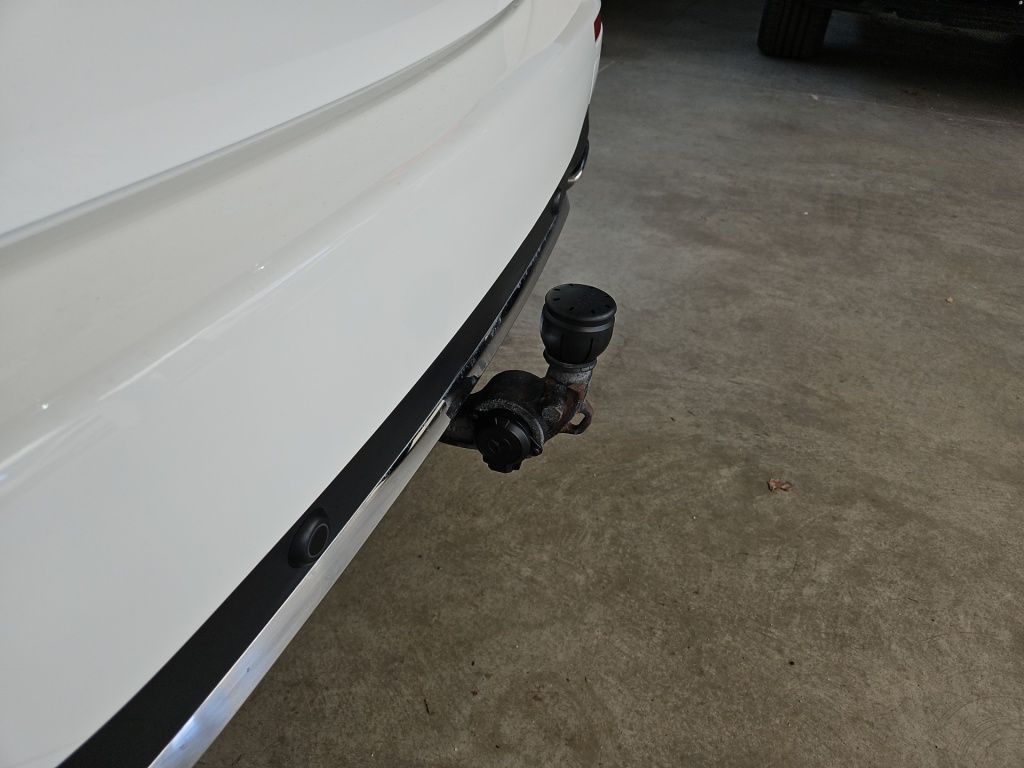 Fahrzeugabbildung Mercedes-Benz E 200 T AMG AHK Totwi. Multibeam Burm. Sport KAM