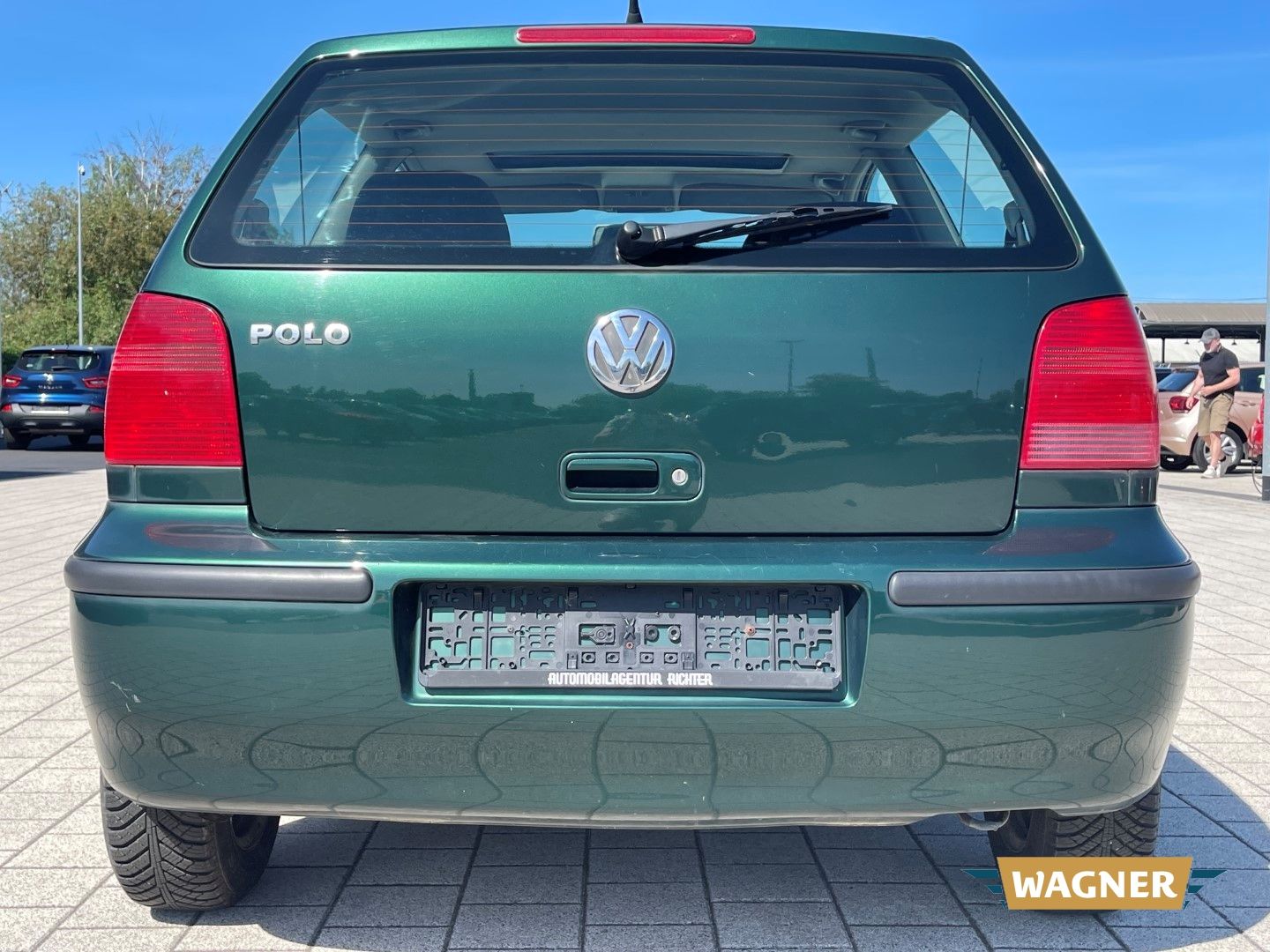 Fahrzeugabbildung Volkswagen Polo Comfortline Sitzheizung Radio Tüv Neu