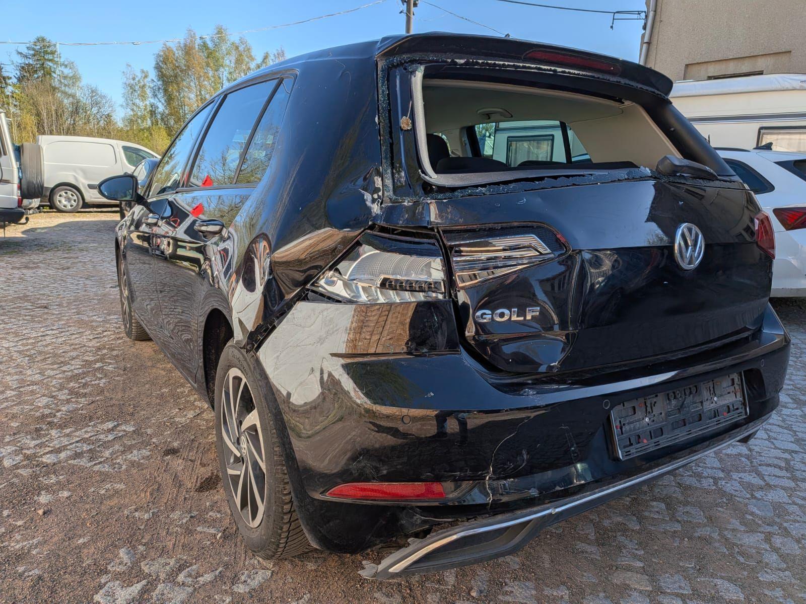 Volkswagen Golf Join VII Start-Stopp 1.0 TSI Unfallschaden