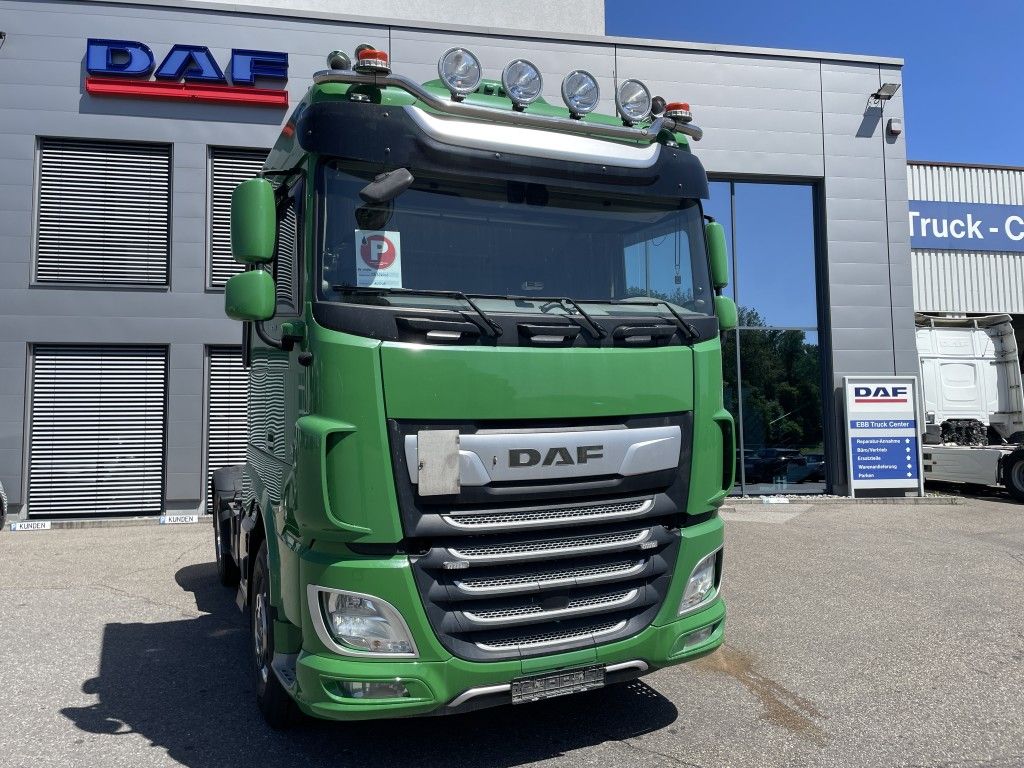 Fahrzeugabbildung DAF FT XF 530 SC PXP, 4x4