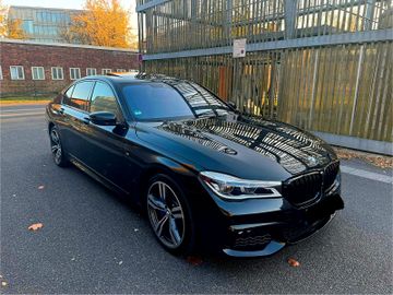 BMW 750 - 2