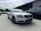 Audi TT Coupe/Roadster 1.8 T Coupe - Audi TT in Freiburg