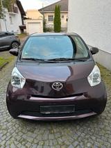 Toyota IQ 2009 - Toyota IQ: Von Privat