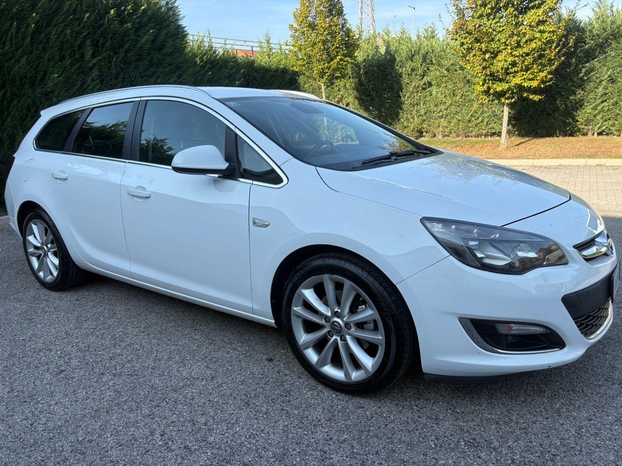 Opel Astra 2015 — engine 1.598 cm³, 136 HP (100kW)