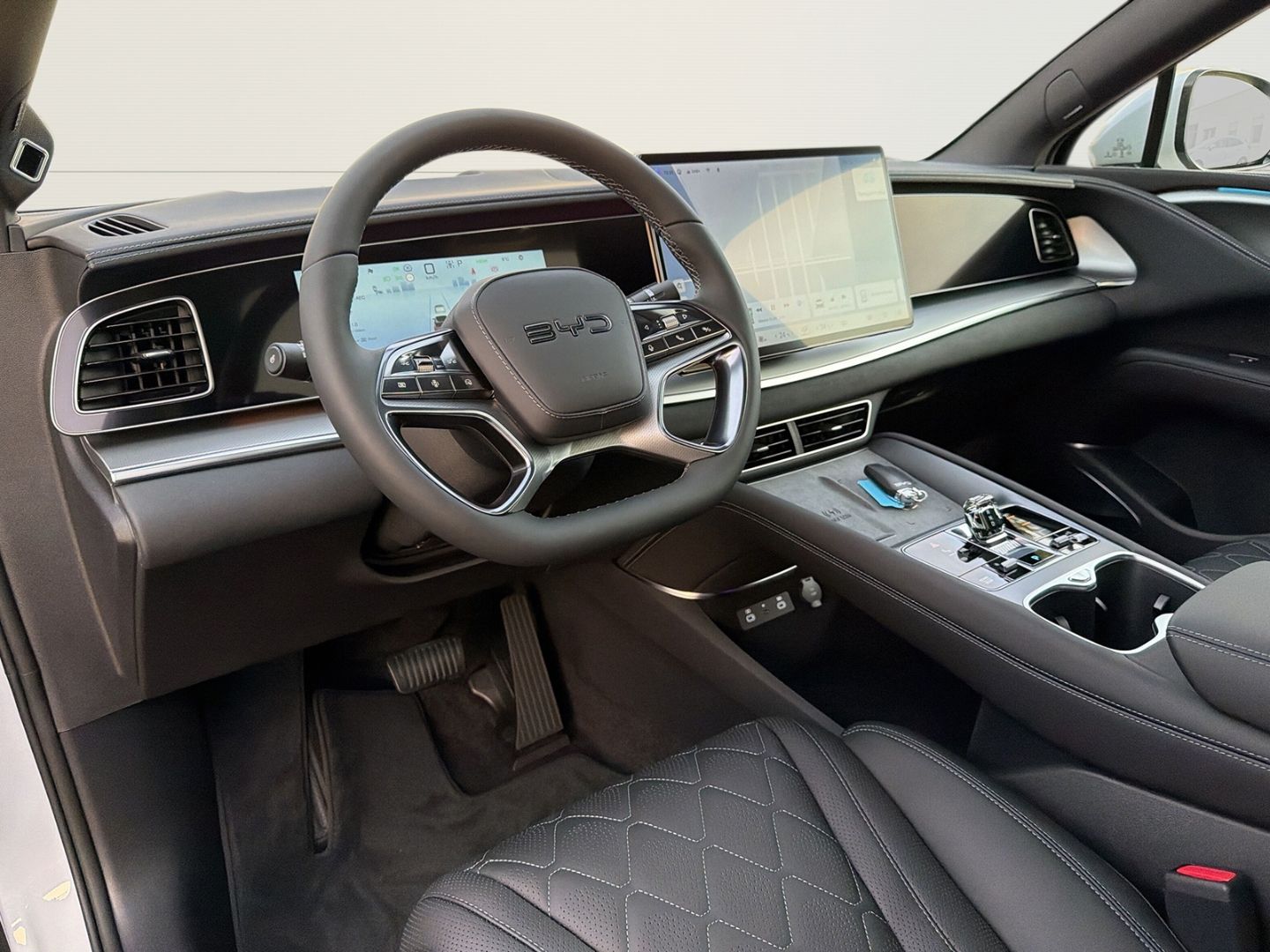 BYD SEALION 7