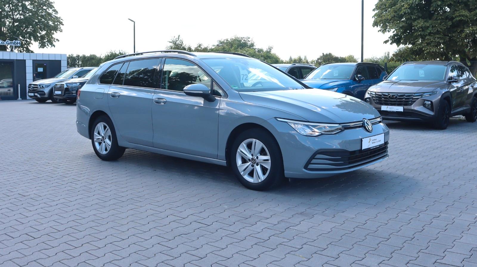 Volkswagen Golf 8 Life DSG CarPlay AHK DigitalC ACC LED PDC