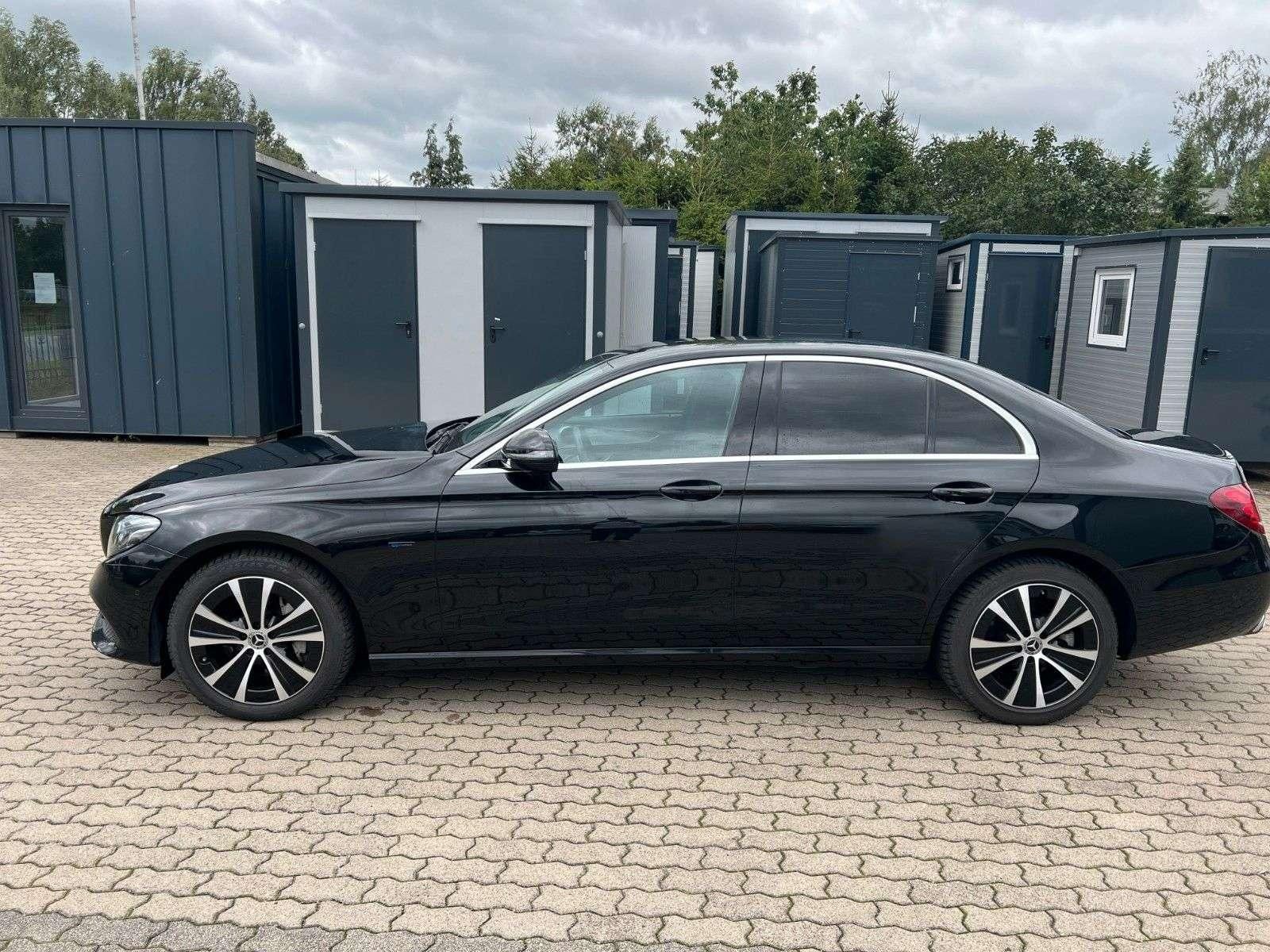 Mercedes-Benz E 300 e Avantgarde 1.Hd. Multibeam ACC SHZ imagem 3