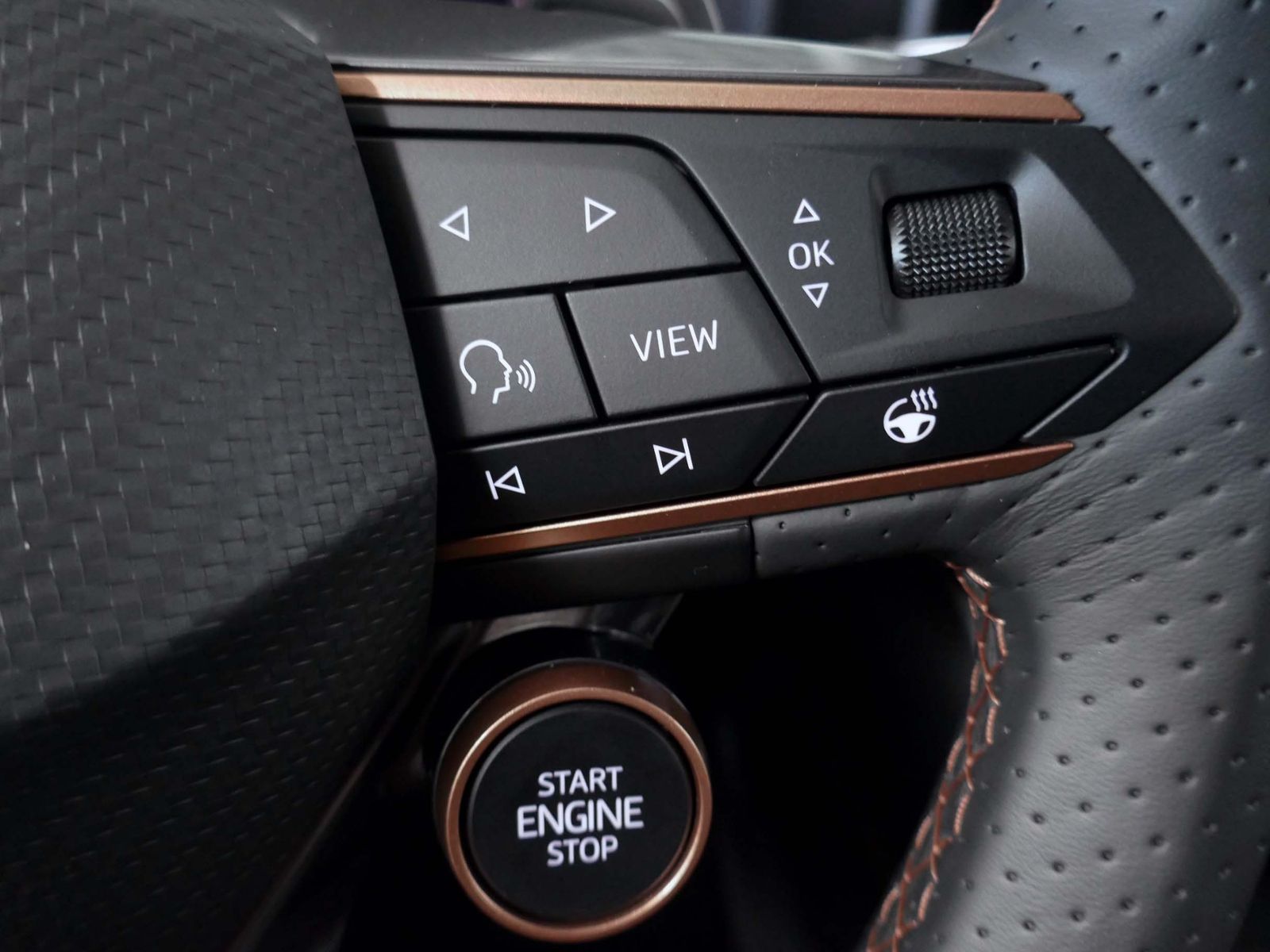 Fahrzeugabbildung CUPRA Leon SP 1.5 eTSI | LED RFK ACC Navi