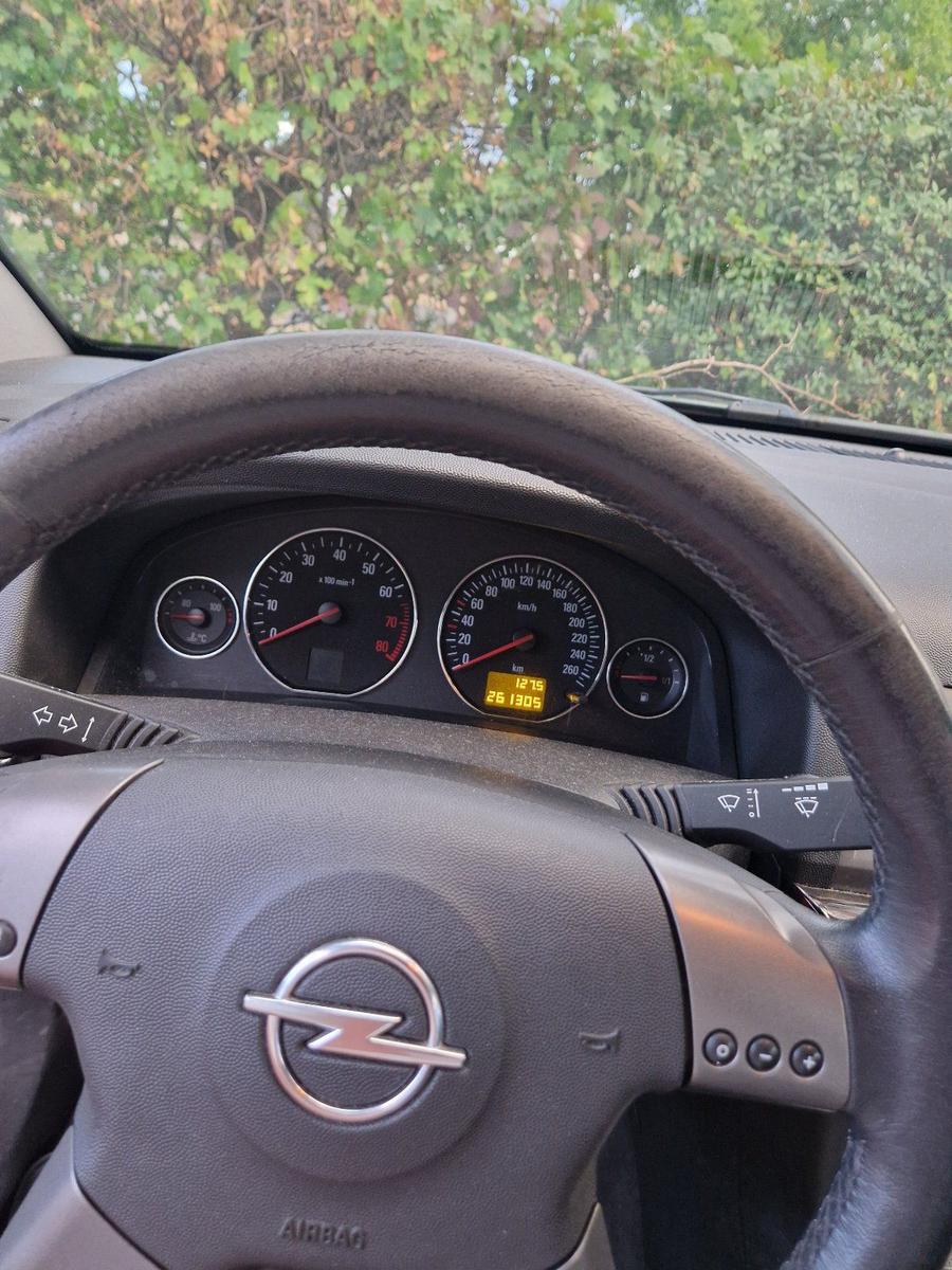 Opel Signum 2004 — photo 9