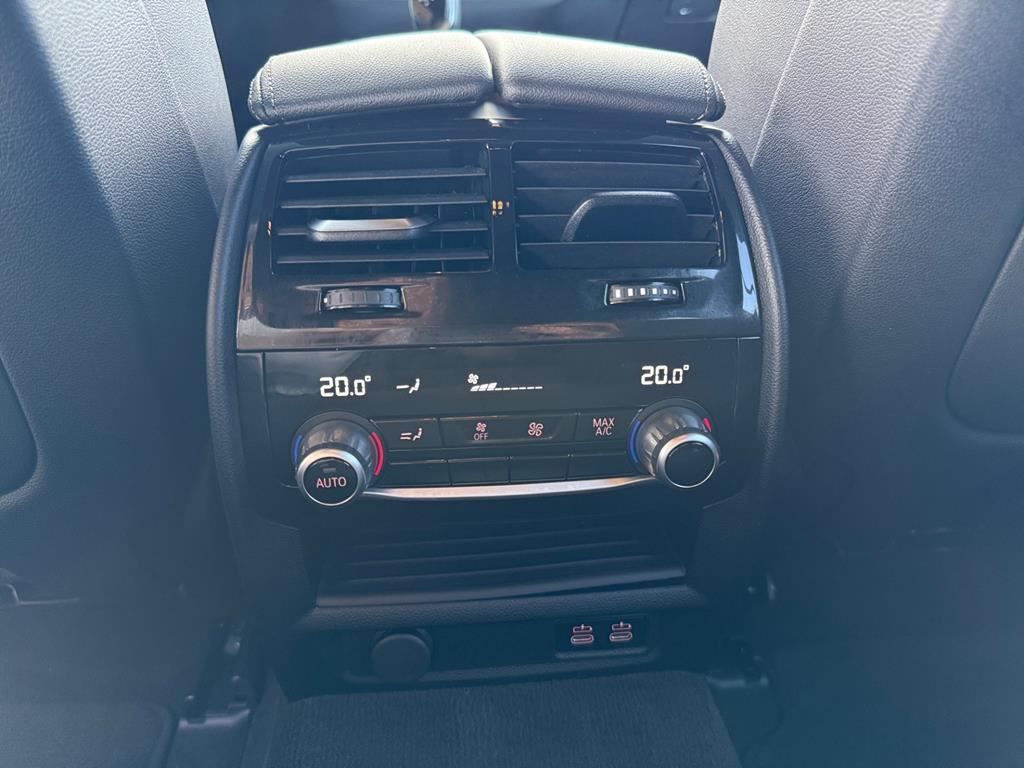 BMW 530i Touring Aut. AHK Business RFK SHZ Driv.Ass foto 22
