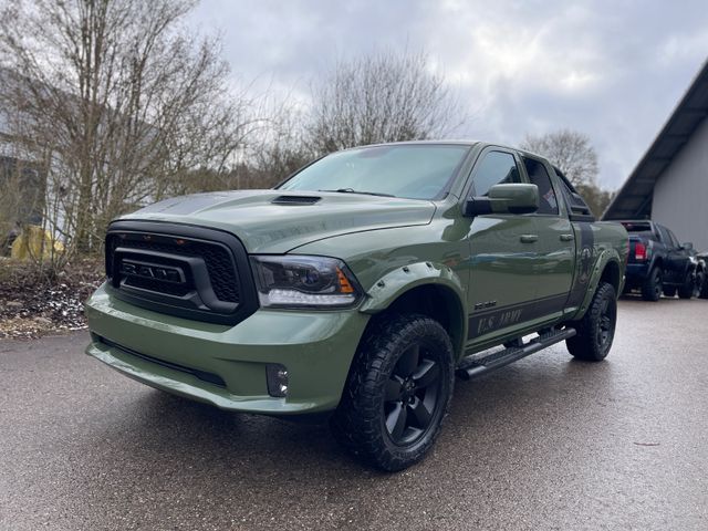 Dodge RAM 1500 HEMI 5.7 QUAD CAB LARAMIE SPORT