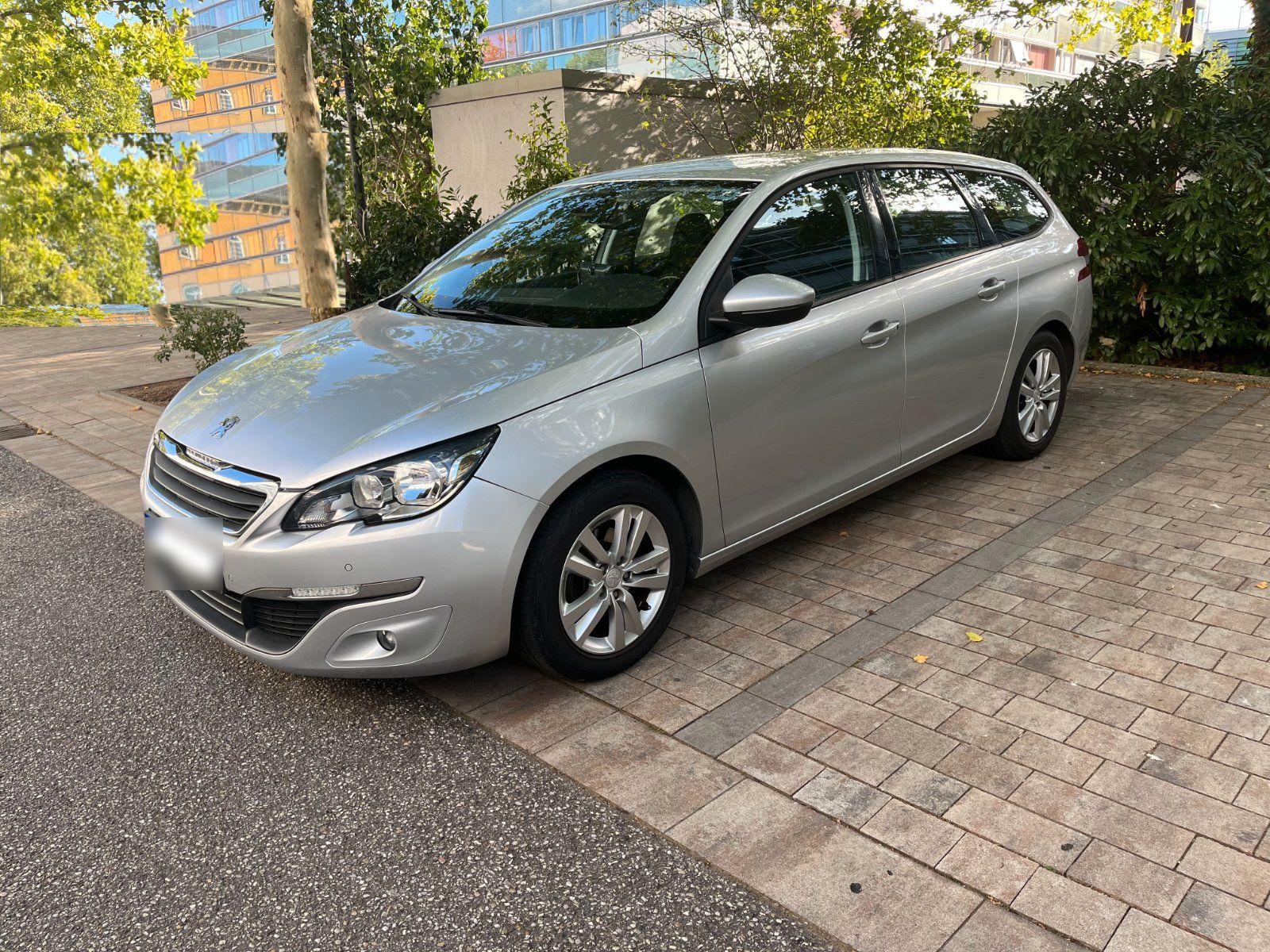 Peugeot 308 2015 — photo 9