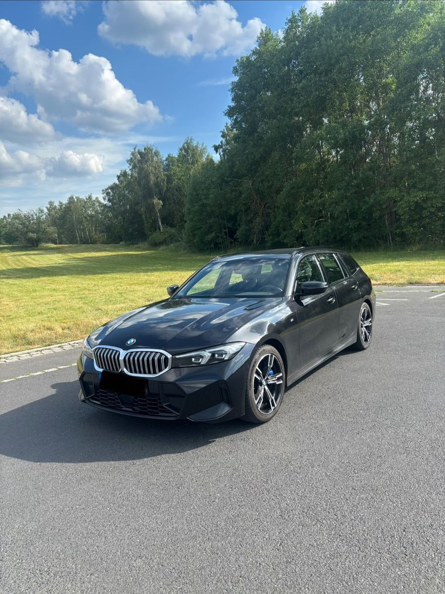 BMW 330i Touring Automatic -