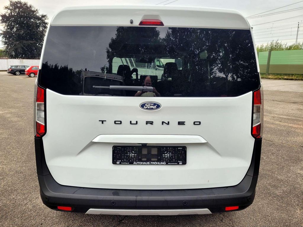 Ford Tourneo Courier — fotografia 3