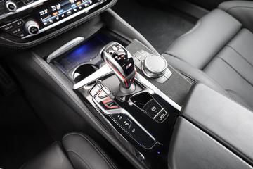 2023 BMW M5 — миниатюра 15