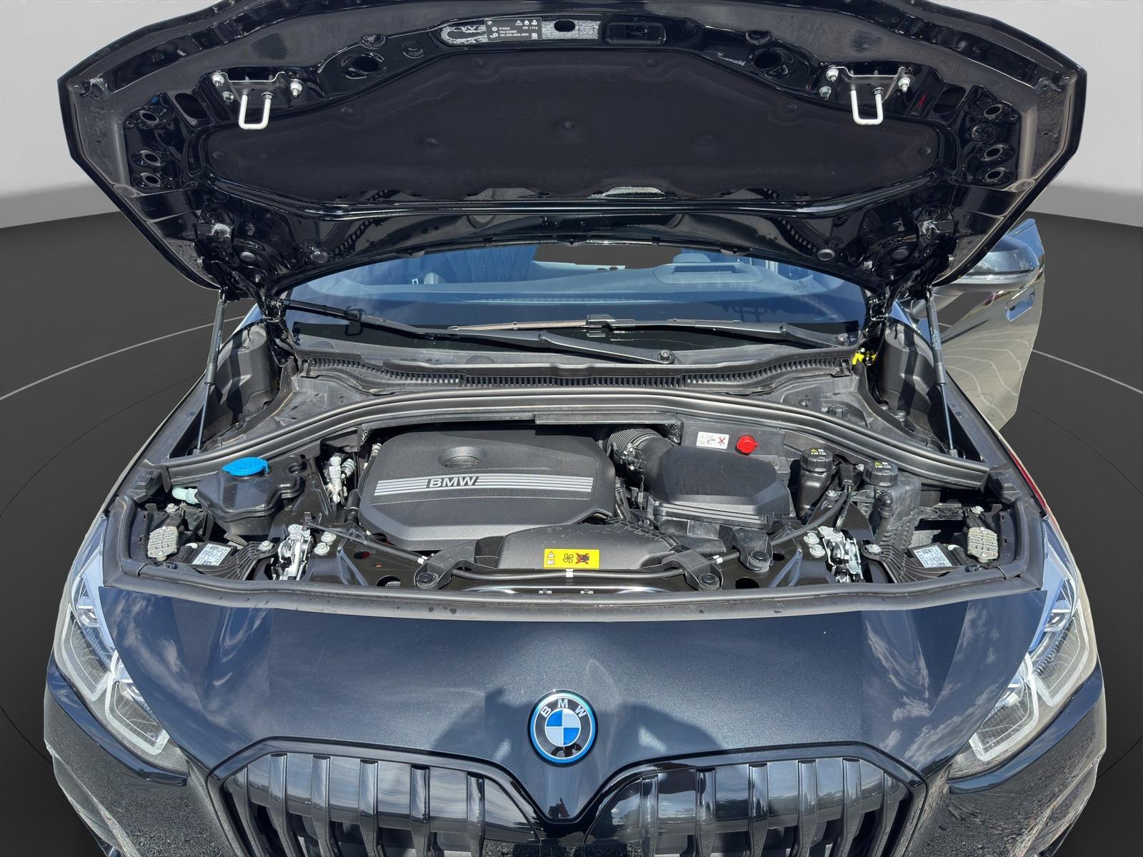 BMW 230e xDrive Active Tourer M Sport Anhängerk. Pan