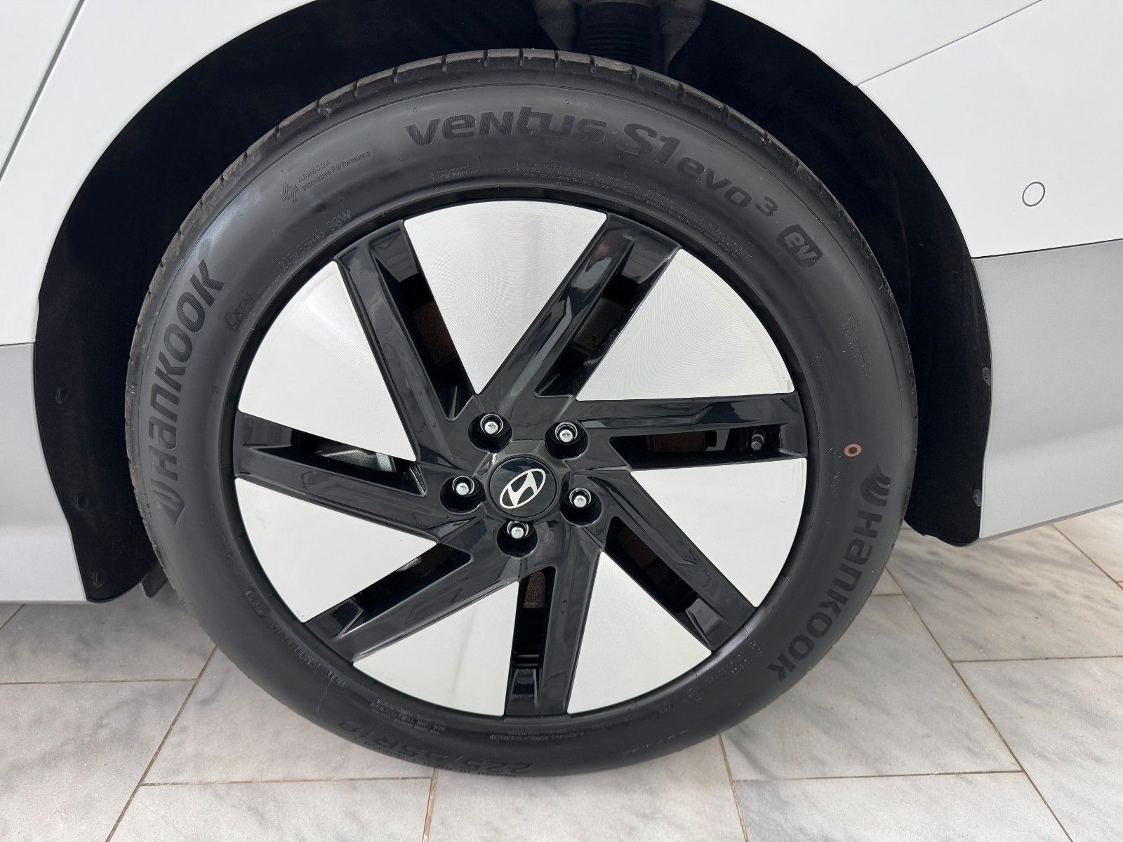 Hyundai IONIQ 6 – Bild 12