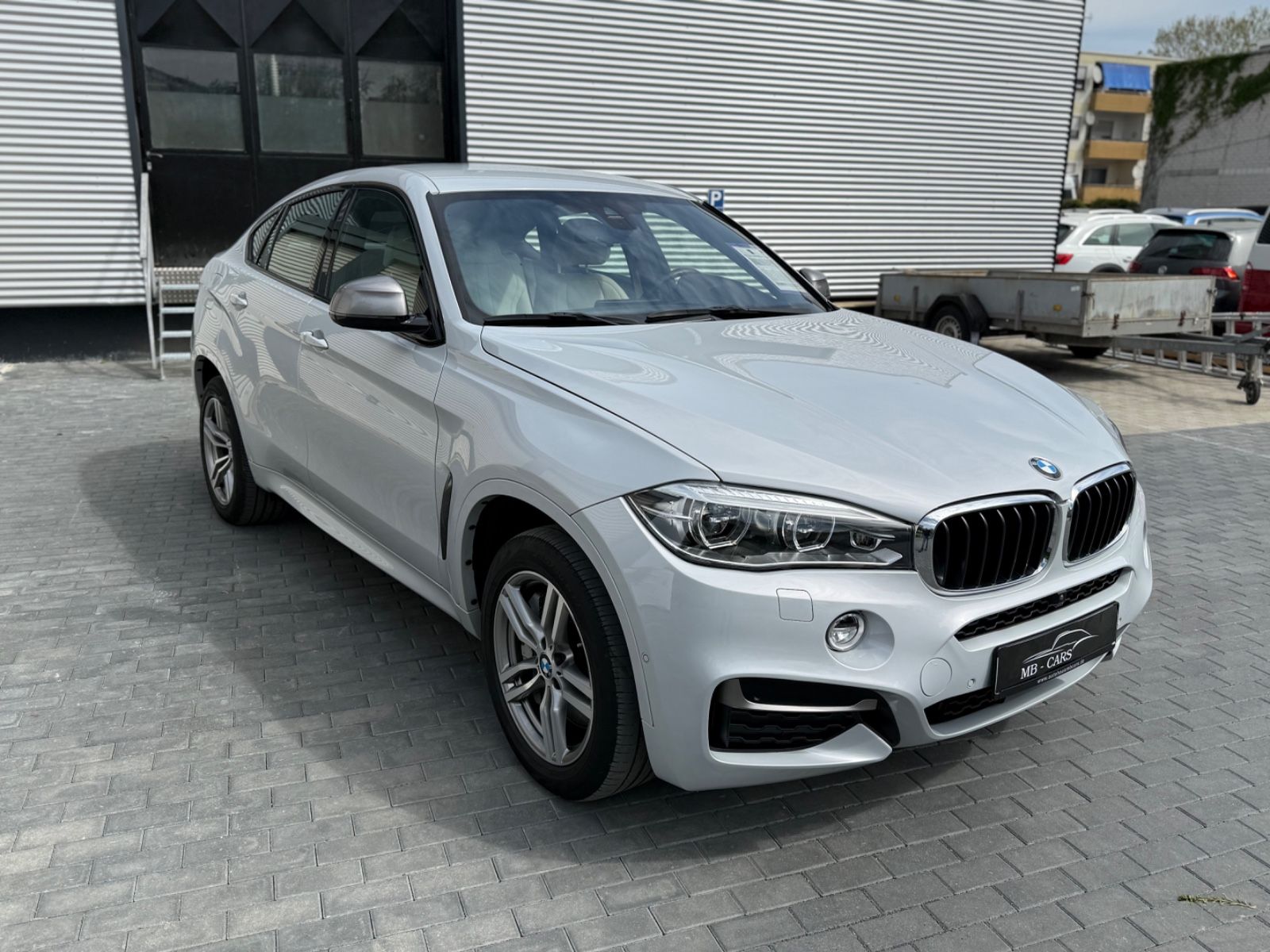 BMW X6 M50 d*AUTO*LED*NAVI*AHK*HEAD-UP*SOFT