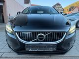 Volvo V40 Inscription*Vollleder, Nav, Kam, LED & Pano* - Volvo V40 mit Diesel-Antrieb: Limousine
