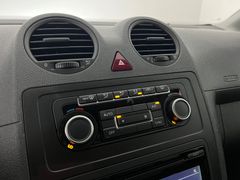 VW Caddy Maxi / 7-SITZE / NUR 106.tKM / 1.HD / DSG VW Caddy Maxi / 7-SITZE / NUR 106.tKM / 1.HD / DSG