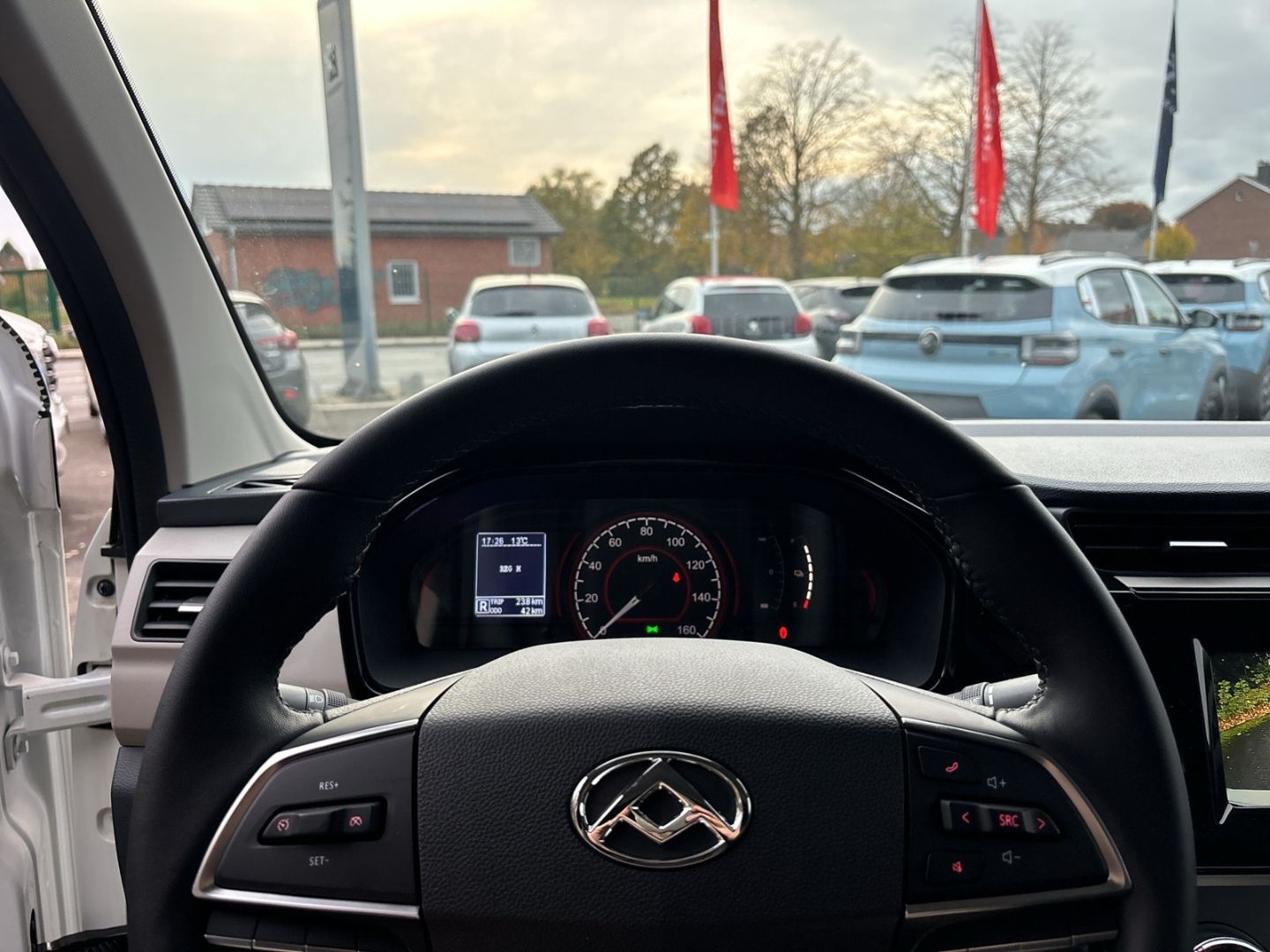 Fahrzeugabbildung Maxus eDeliver3 L1 50KWH LED Rückfahrkam. Temp Tel.