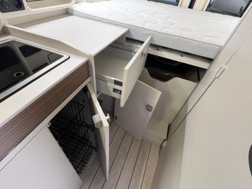 Westfalia Columbus 600 D 140 PS 8G Zusatzbett Solar ACC