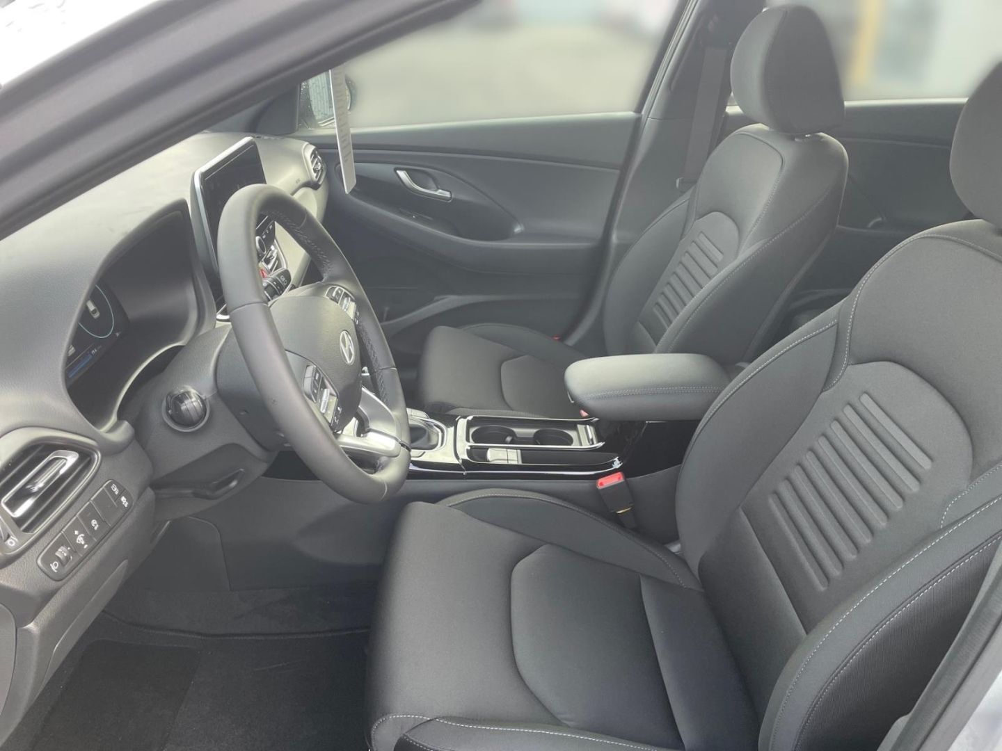 Fahrzeugabbildung Hyundai i30 1.0T Advantage Navigation  Sitzheizung