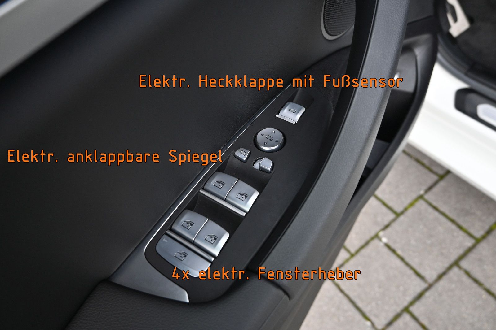 Fahrzeugabbildung BMW X3 xDr30e M SPORT °ACC°AHK°HUD°LASER°360°LC-PROF