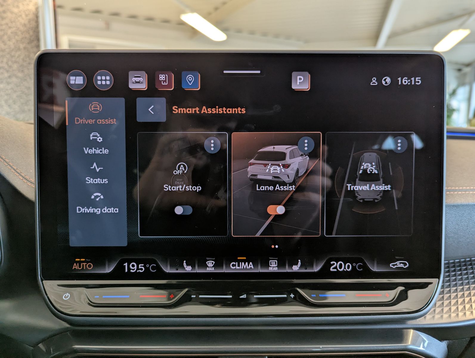 CUPRA Leon 1.5 eTSI Matrix Intelligent-Dynamic-Edge - Image 27