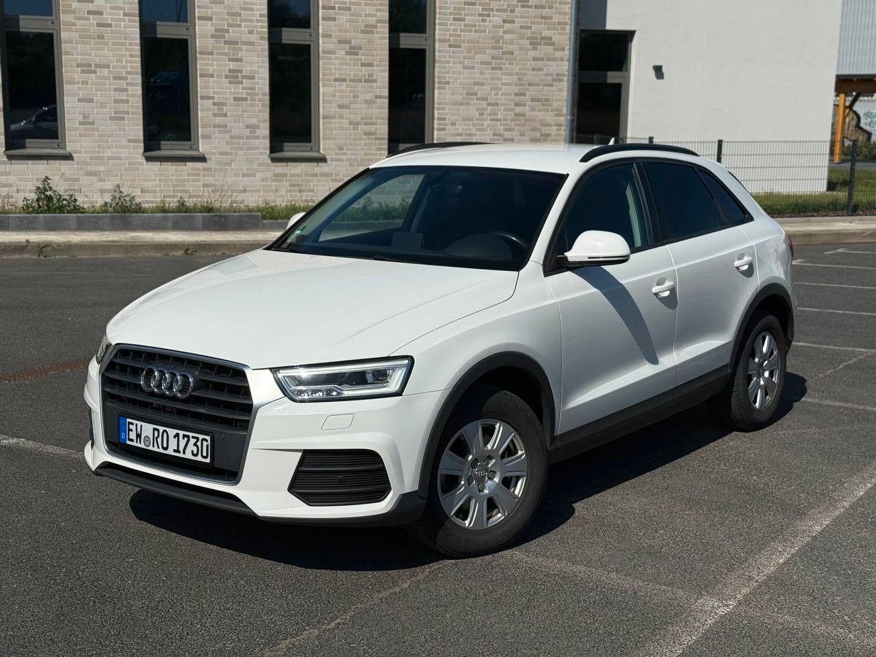 AUDI Q3 1.4 TFSI S tronic design 