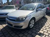 Opel Astra H 1.8 Automatik/PDC Lim. Elegance - Opel Astra aus 2005: Elegance
