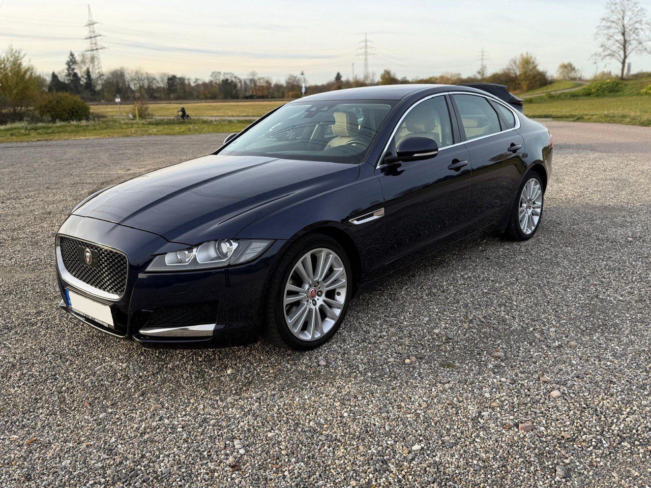 JAGUAR XF