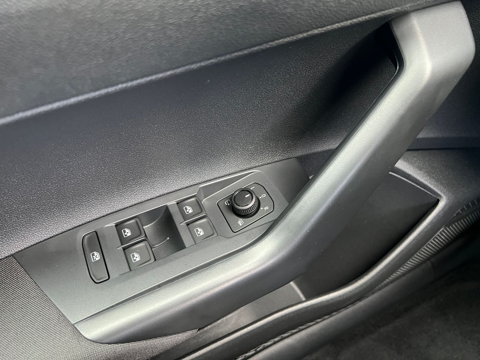 Fahrzeugabbildung Volkswagen Taigo Life 1.0 TSI *IQ.Light, ACC, Ready2Discove