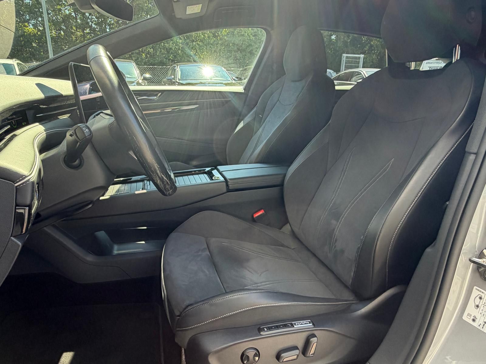 Fahrzeugabbildung Volkswagen ID.7 Pro >ALCANT+MATRIX+MEMO+HEAD+ACC+AHK+360°+