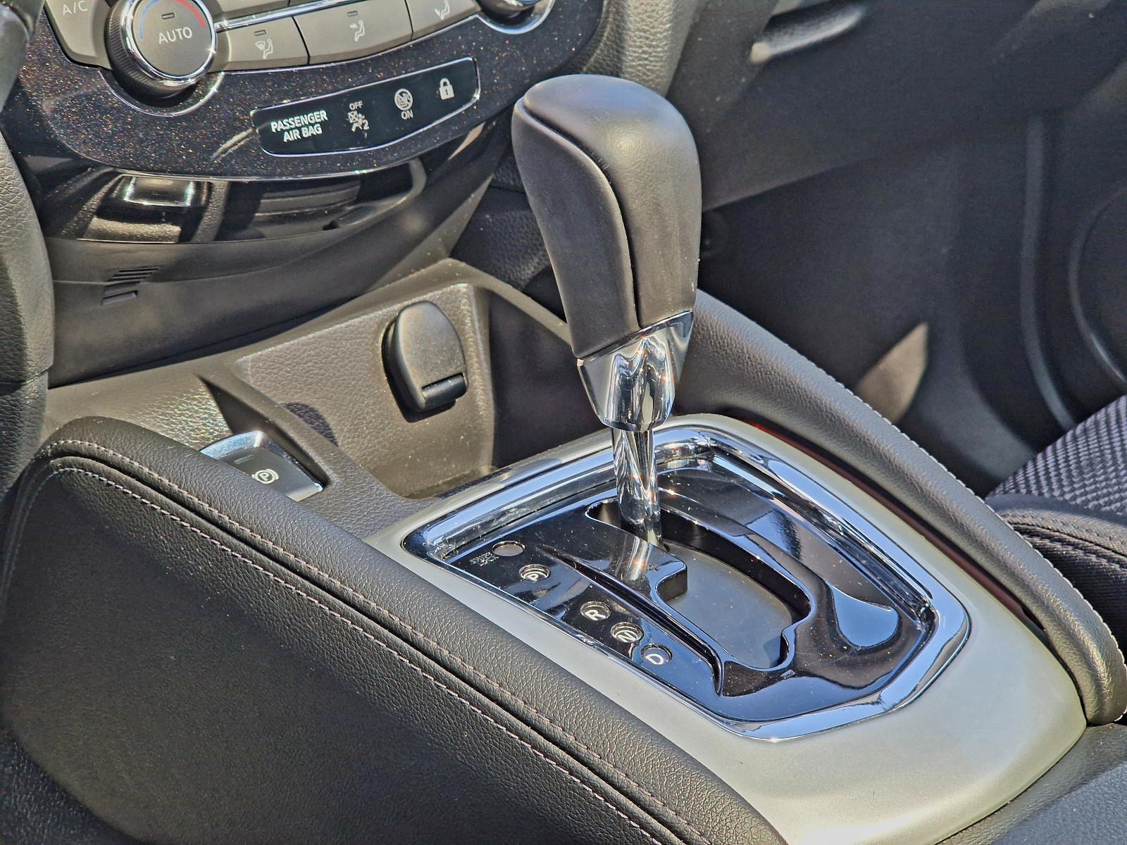 Nissan Qashqai N-Connecta (Automatik, Navi, Kamera)